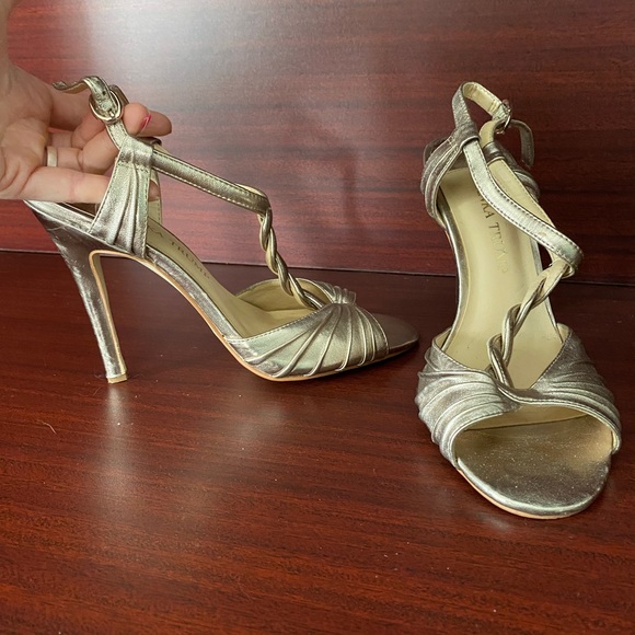 Light gold heels - Picture 1 of 6
